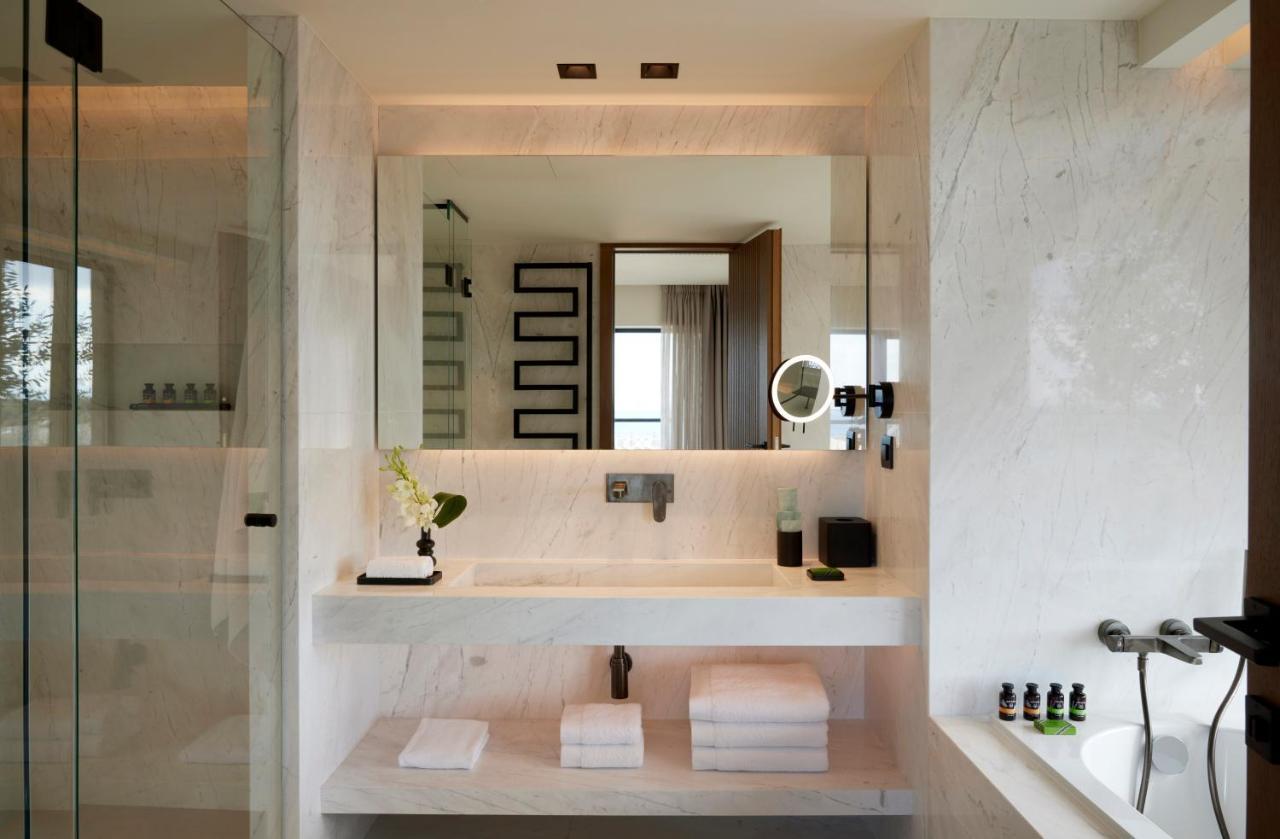 Dusit Suites 5*