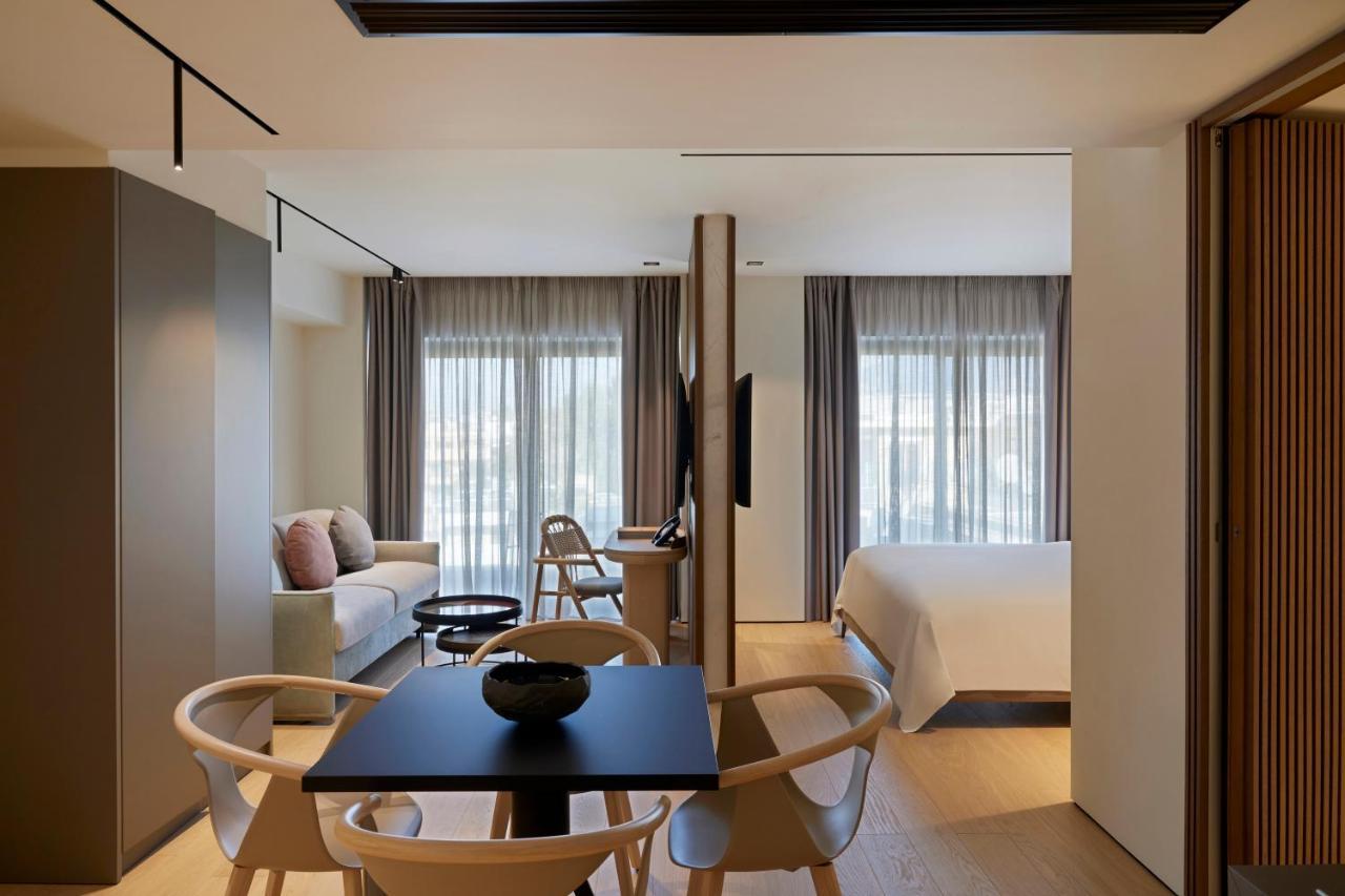 Dusit Suites Hotel