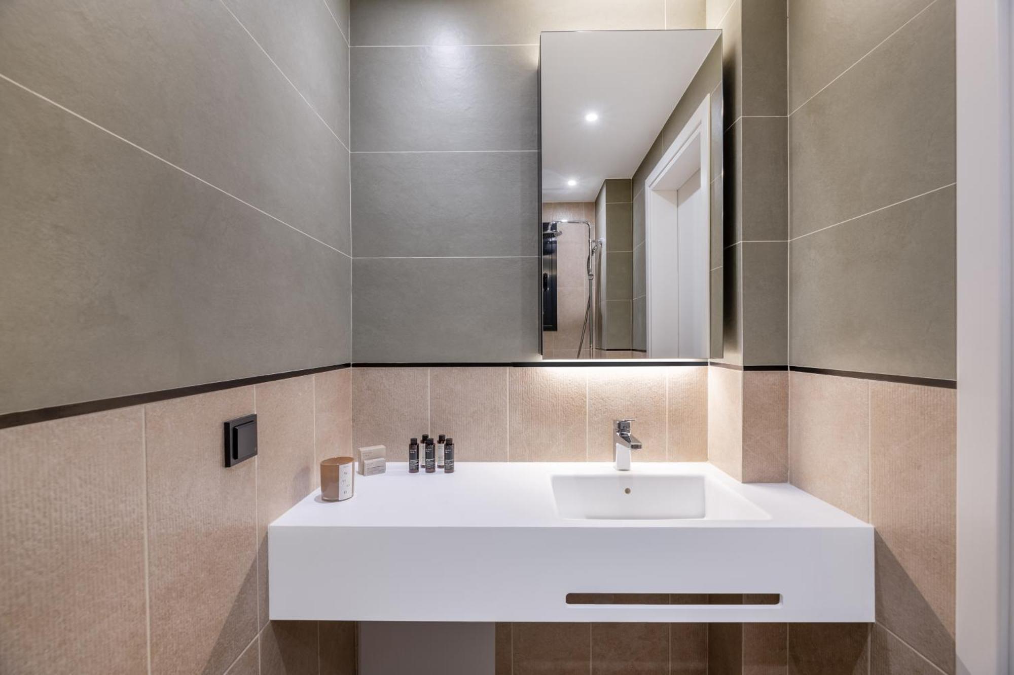 Exceptional Living Lofts By Upstreet Athens
