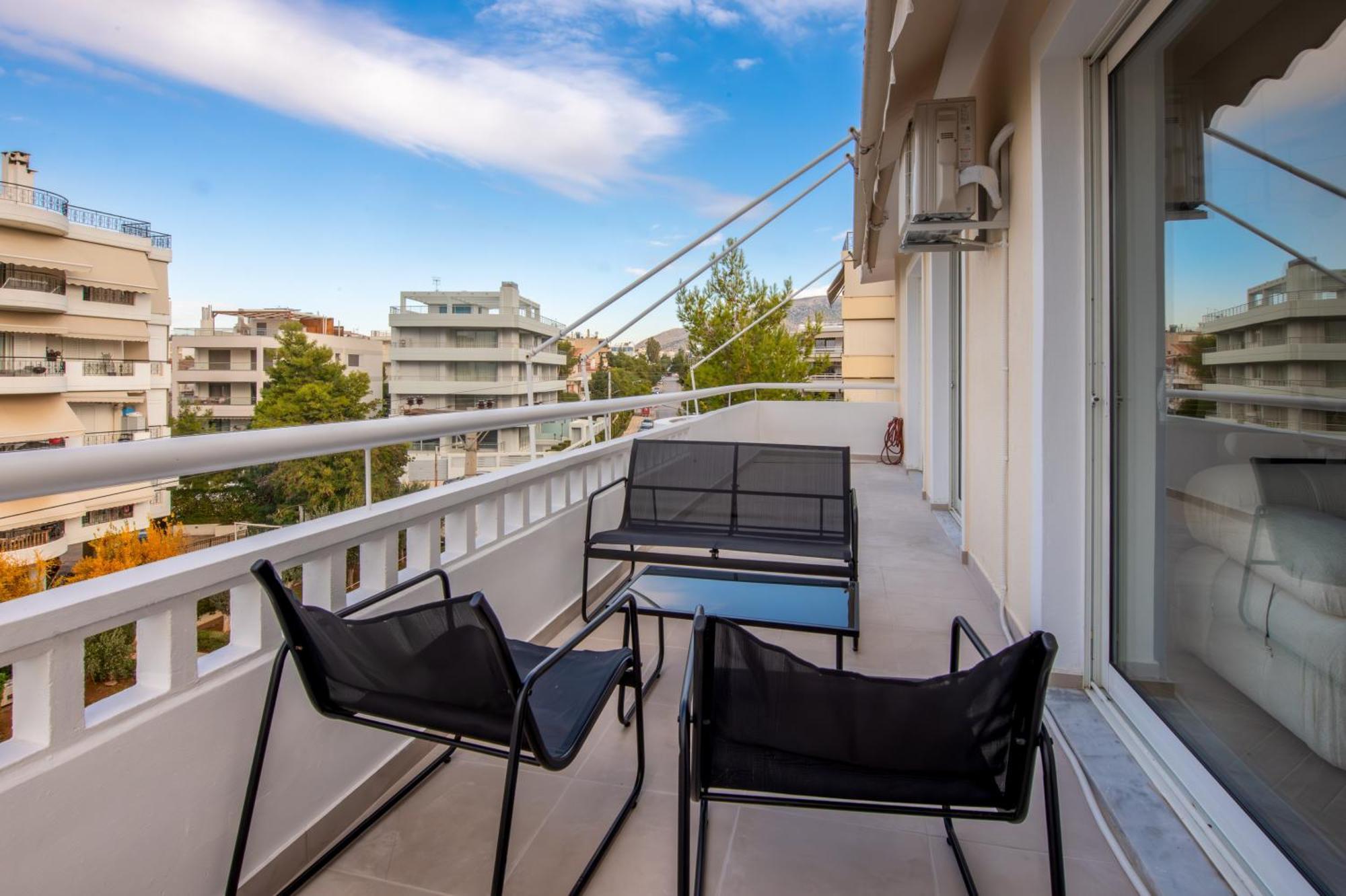 Phaedrus Living: Glyfada Seaview Luxury Penthouse Apartment *