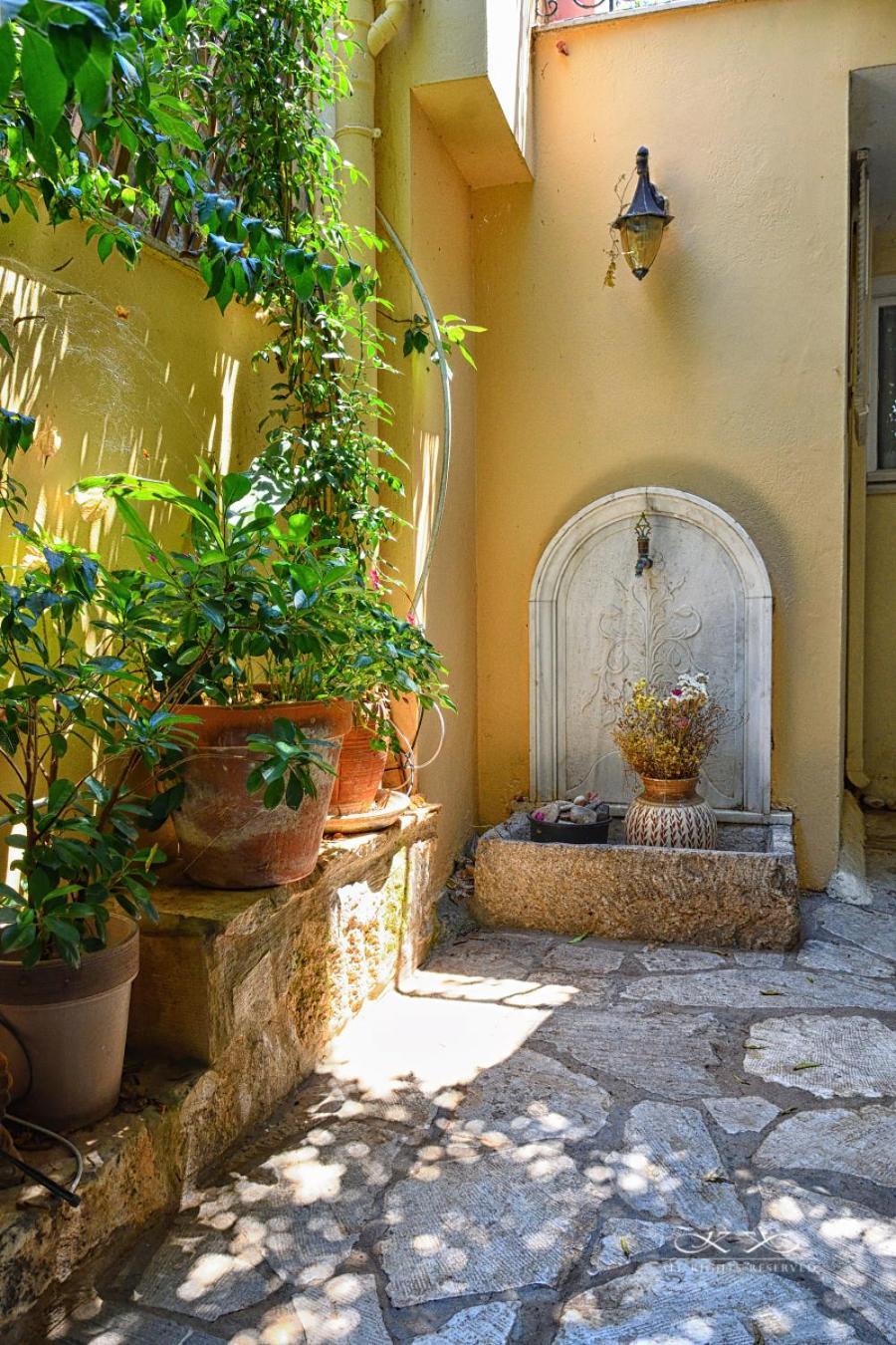 At The Foot Of Acropolis. Holiday home Athens