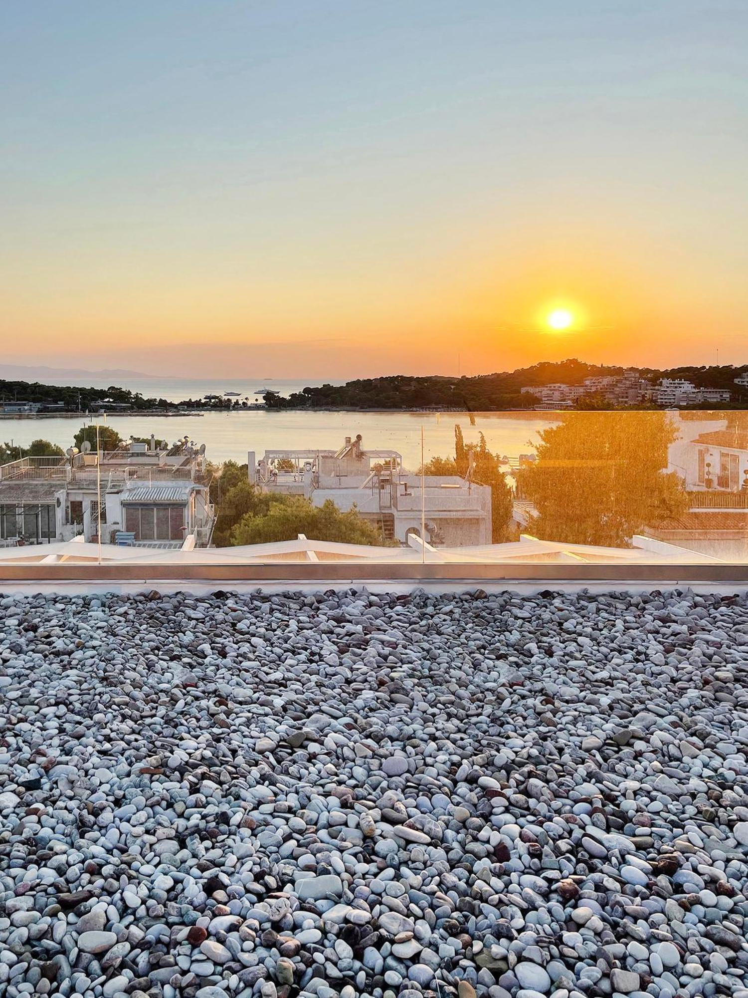 Blue Bay Vouliagmeni Luxury *
