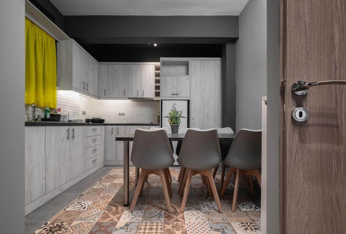 Apartment Superb & Luxury Apt At The Heart Of Athens