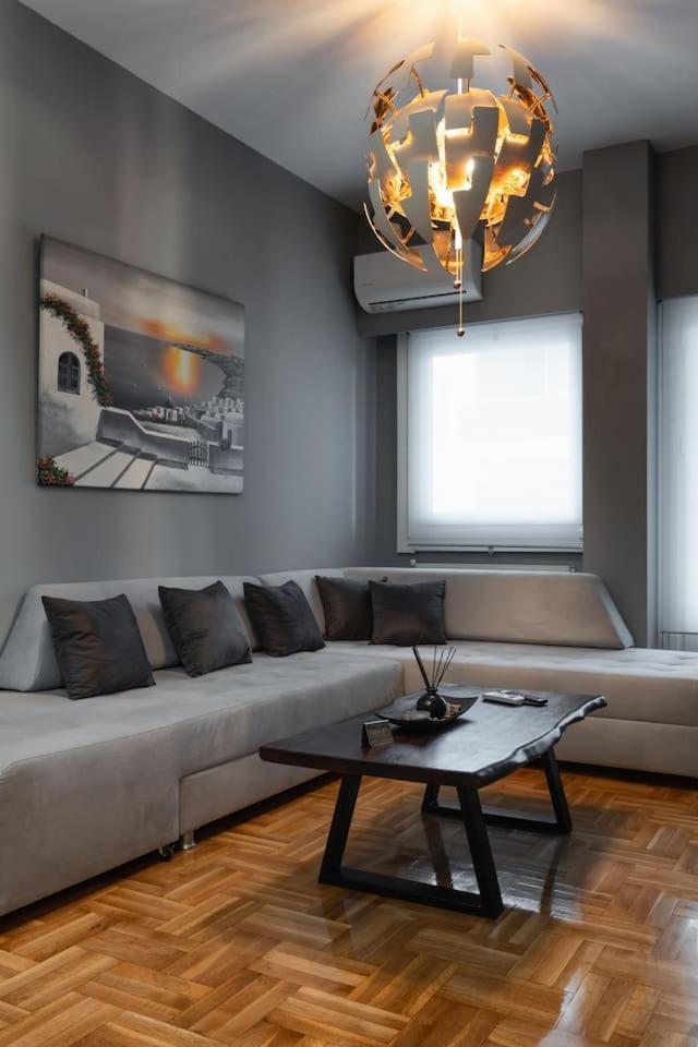 Superb & Luxury Apt At The Heart Of