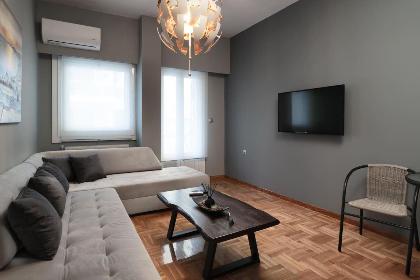 Apartment Superb & Luxury Apt At The Heart Of