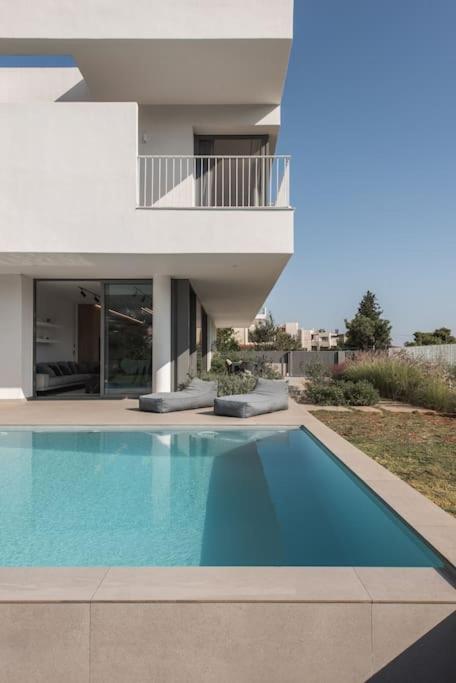 Seaside With A Pool Villa
