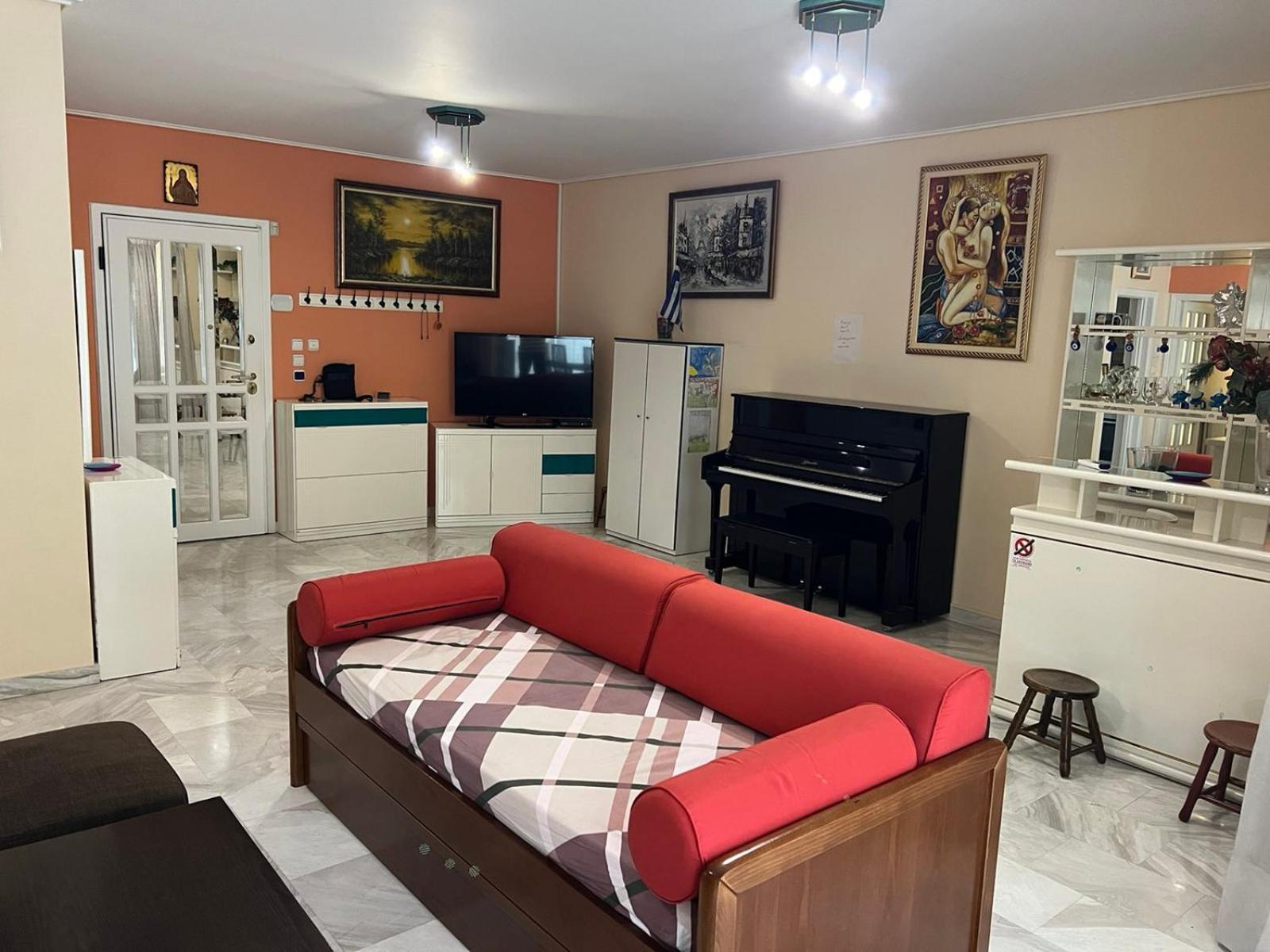 Flisvos Elite Seafront Luxury Apartment