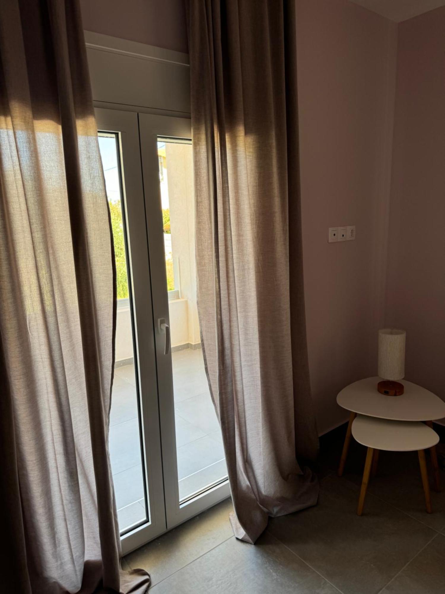 Puerto Villa, By The Sea & The Living Is Easy Villa Porto Rafti
