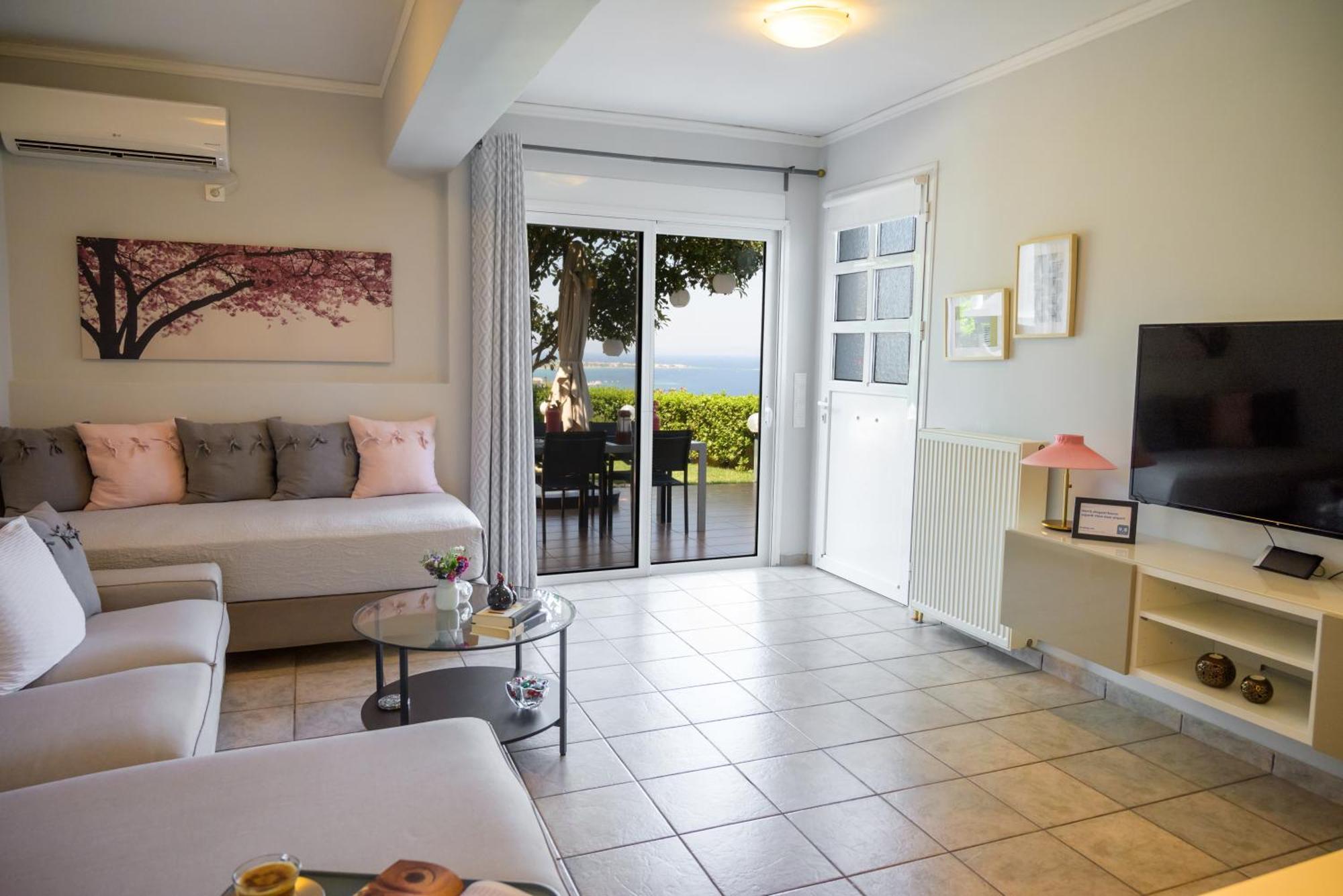 Harris Elegant House Superb View Near Airport * Artemida (Attica)
