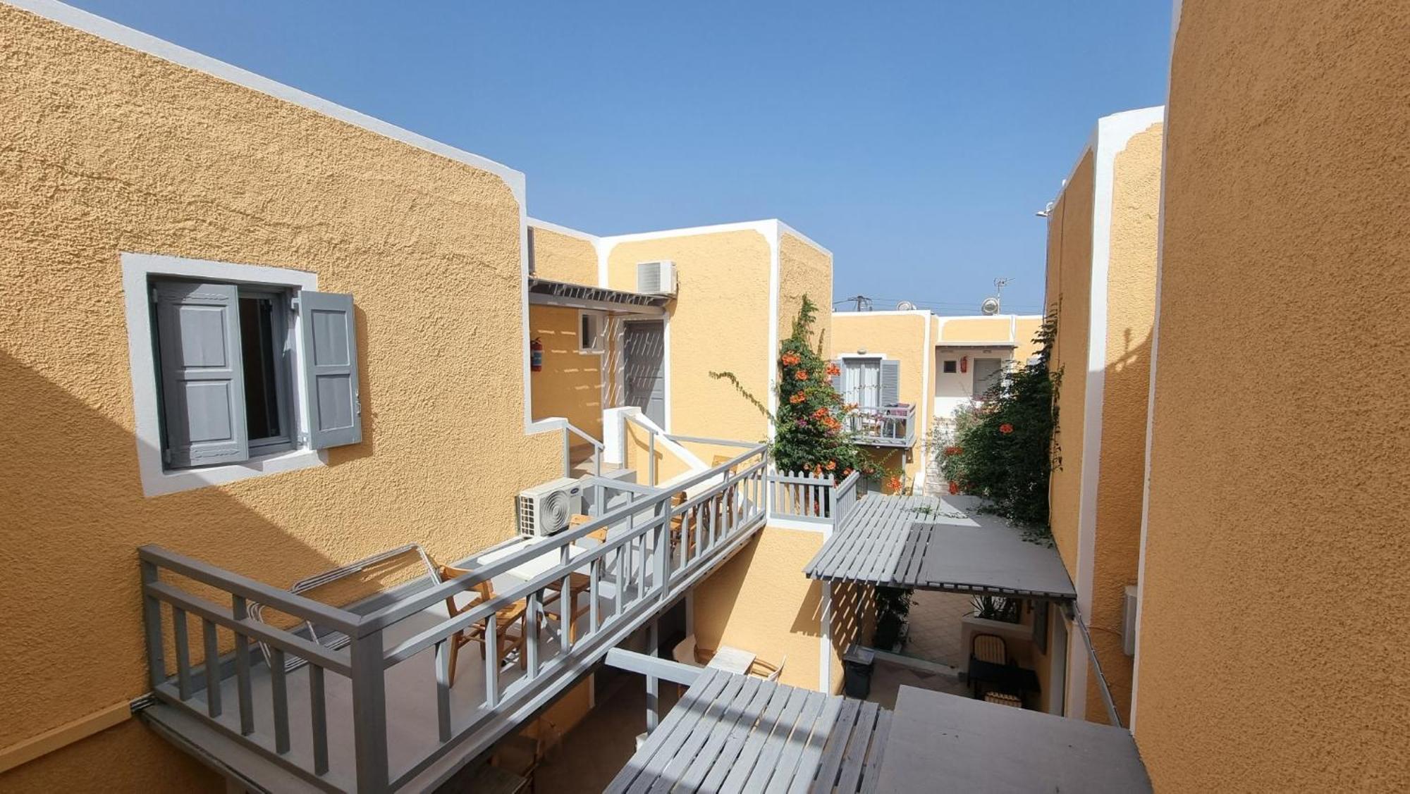 Nostos (adults Only) Kamari (Santorini)