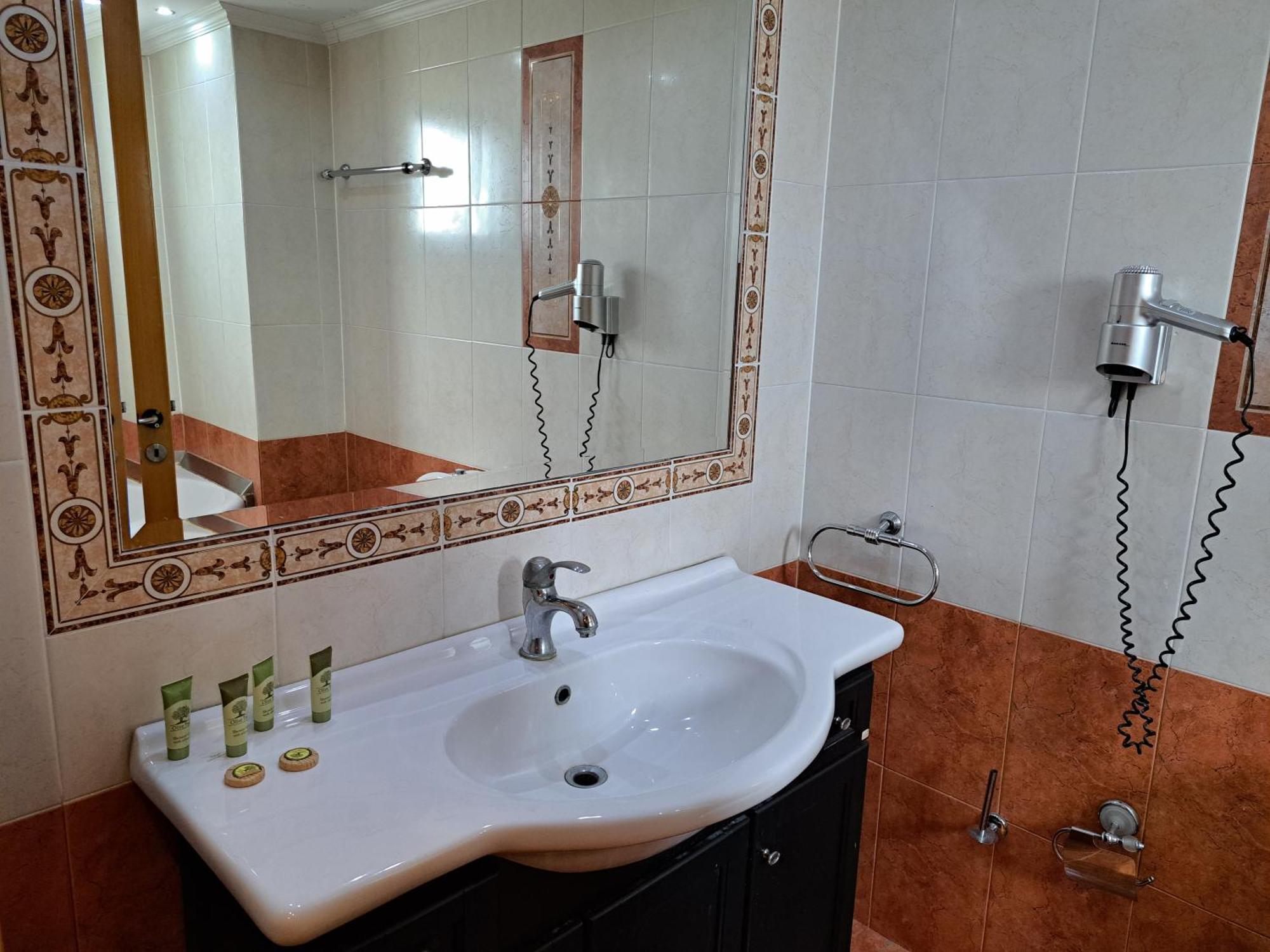 Nefeli Hotel Alimos