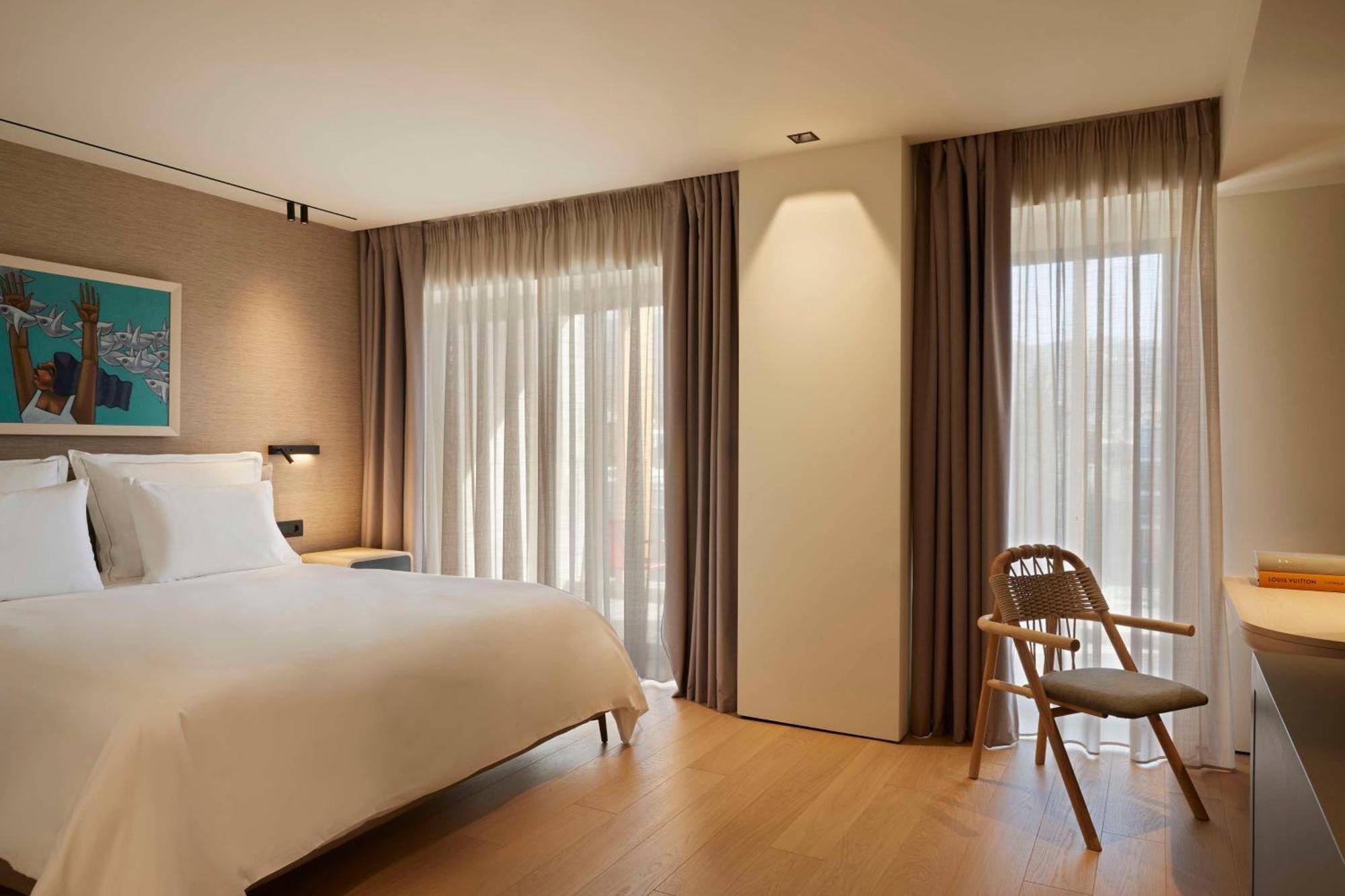 Dusit Suites Hotel 5*
