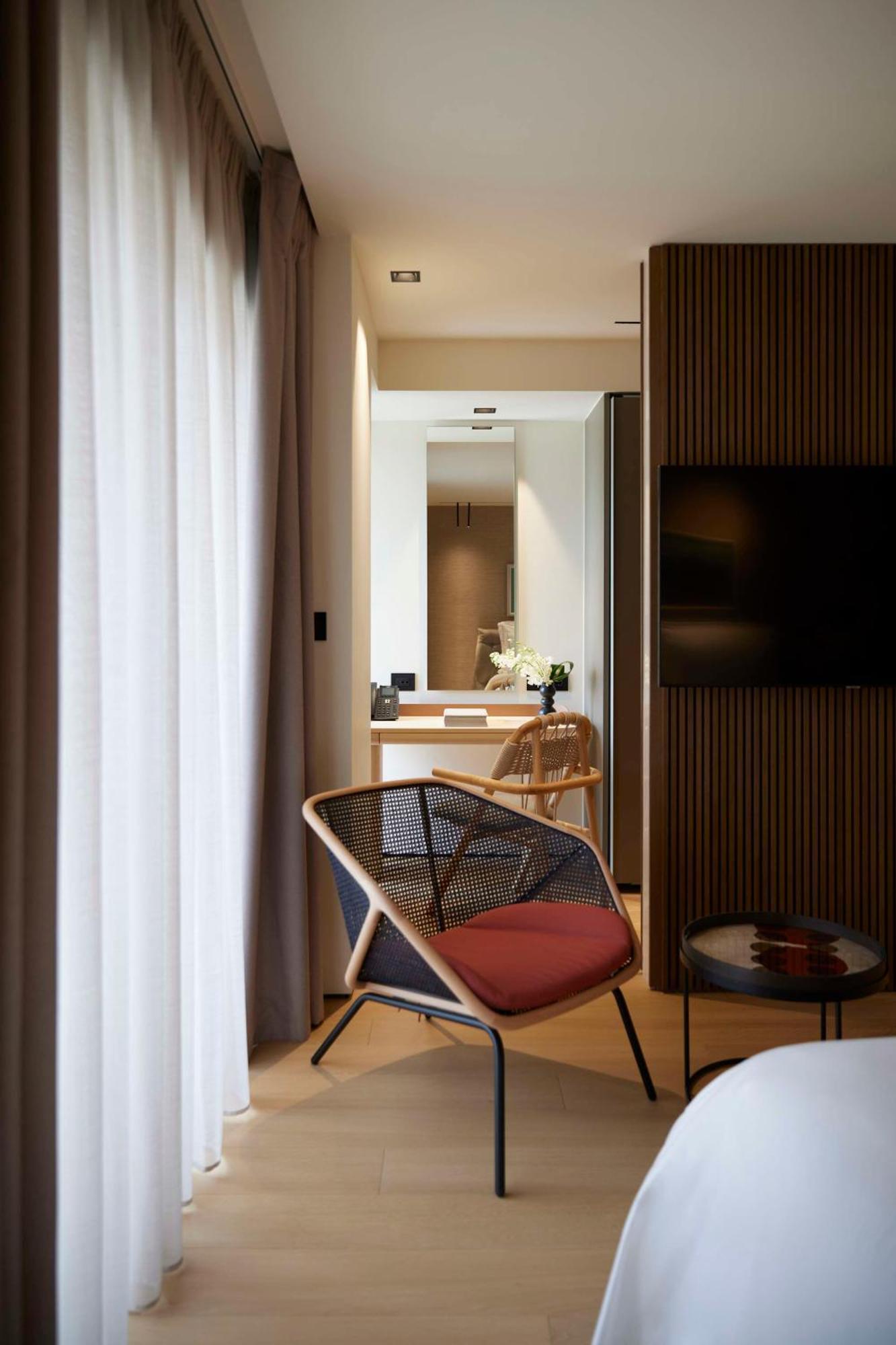 Dusit Suites Hotel