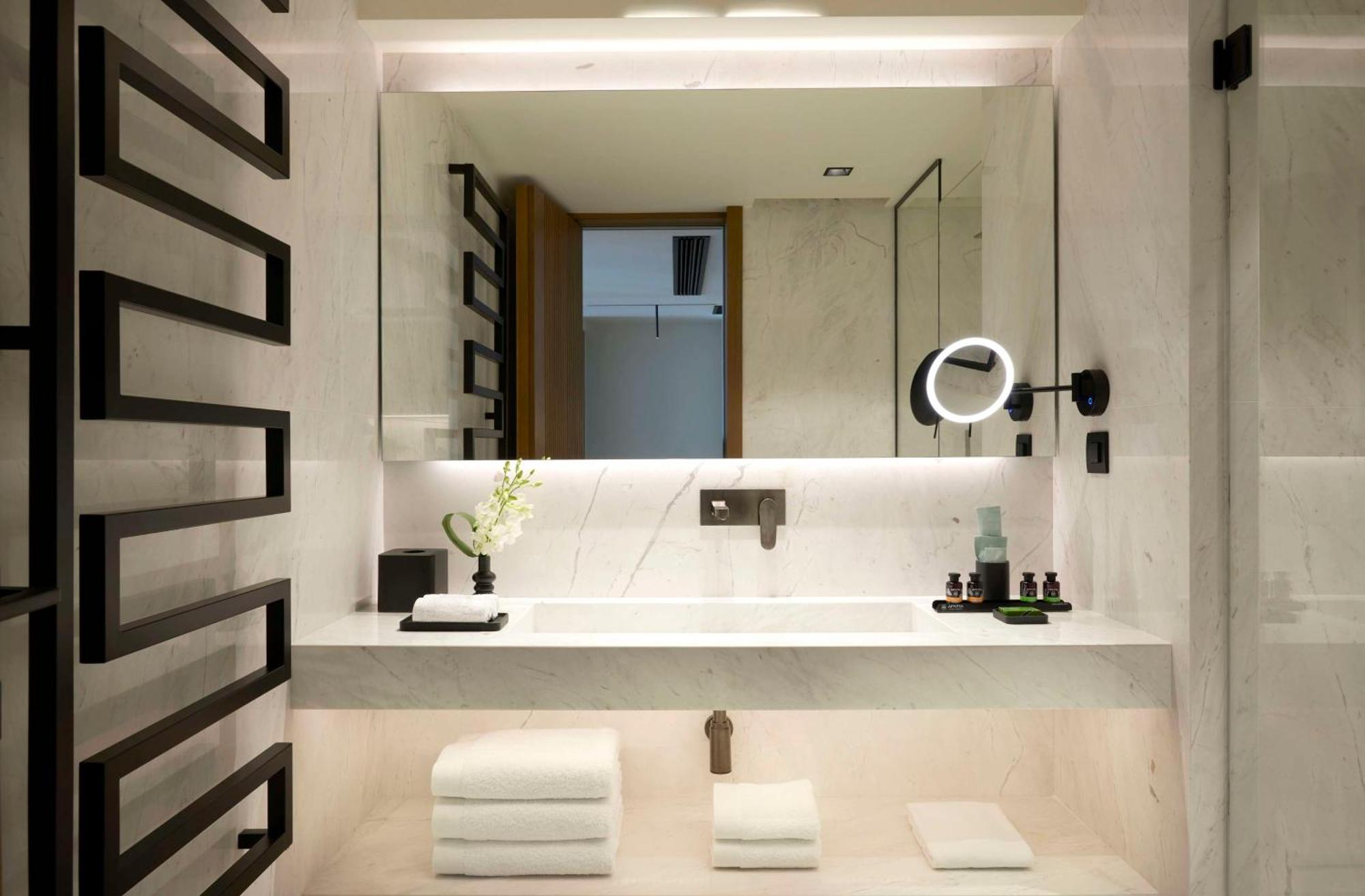 Dusit Suites Hotel