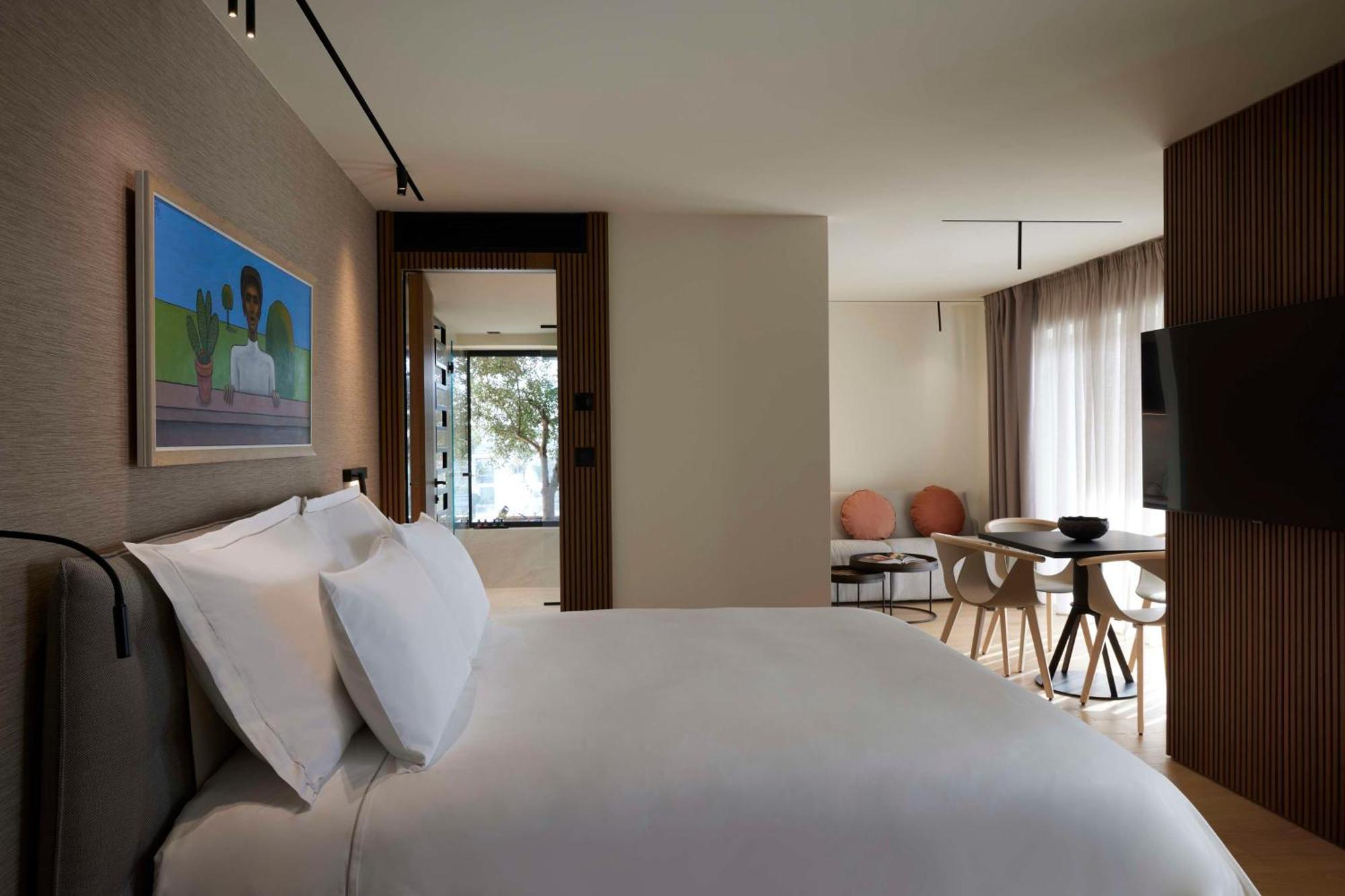 Dusit Suites 5*