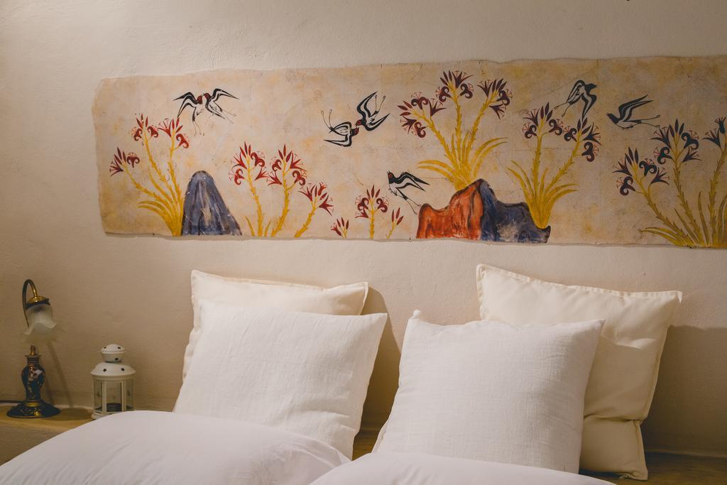 Flora's House & Cave Winery Pyrgos Kallistis