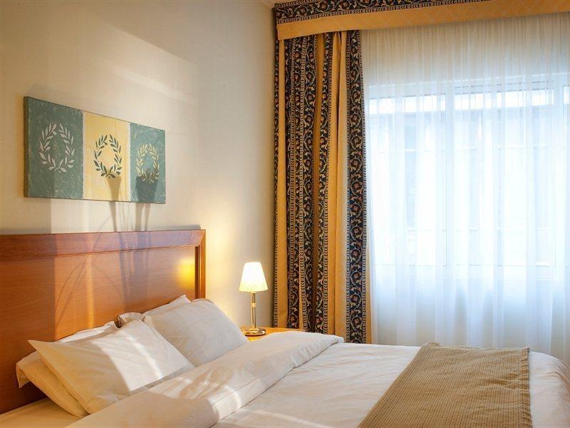 Achilleas Hotel