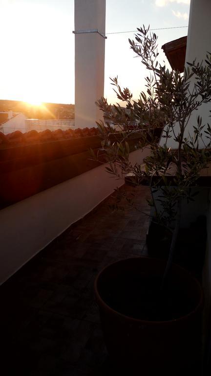 Artemis Sunrise Apartment