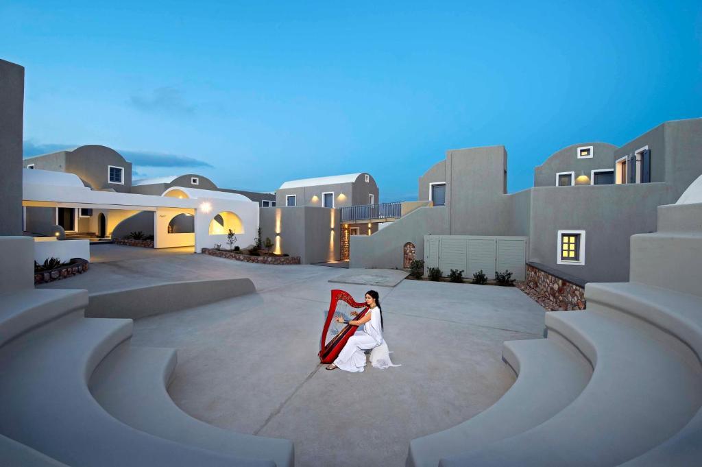 Acroterra Rosa Luxury & Hotel Akrotiri (Santorini)