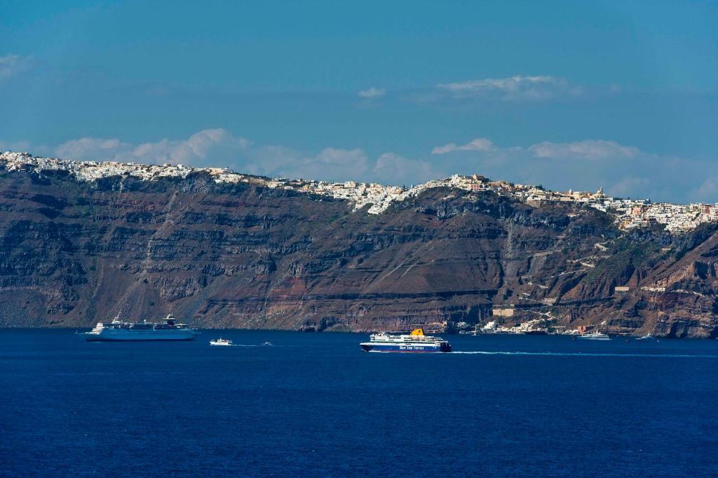 Acroterra Rosa Luxury & 5* Akrotiri (Santorini)