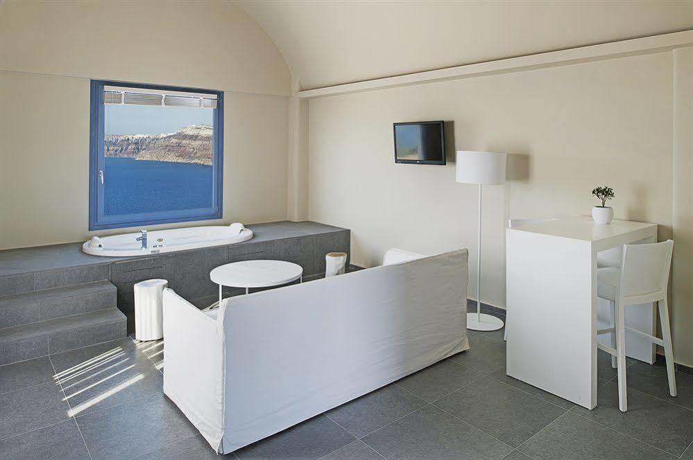 Acroterra Rosa Luxury & Hotel Akrotiri (Santorini)