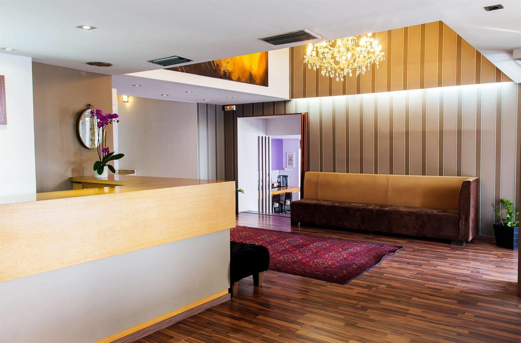 Hotel Galaxy