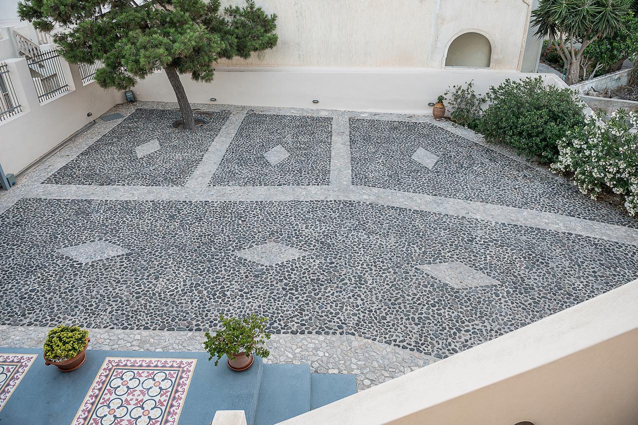 Flora's House & Cave Winery * Pyrgos Kallistis