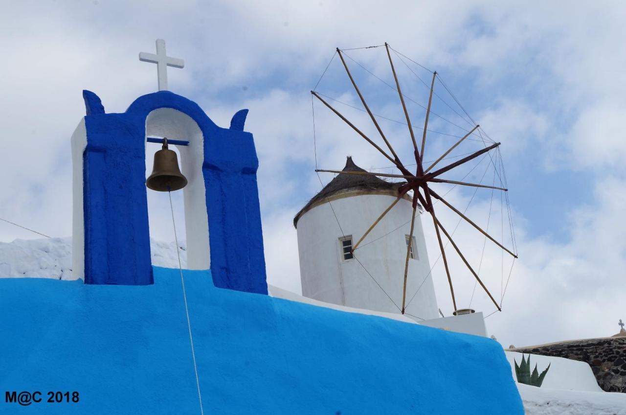 Flora's House & Cave Winery Pyrgos Kallistis