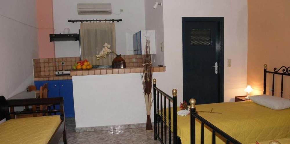Danae 3* Fira (Santorini)
