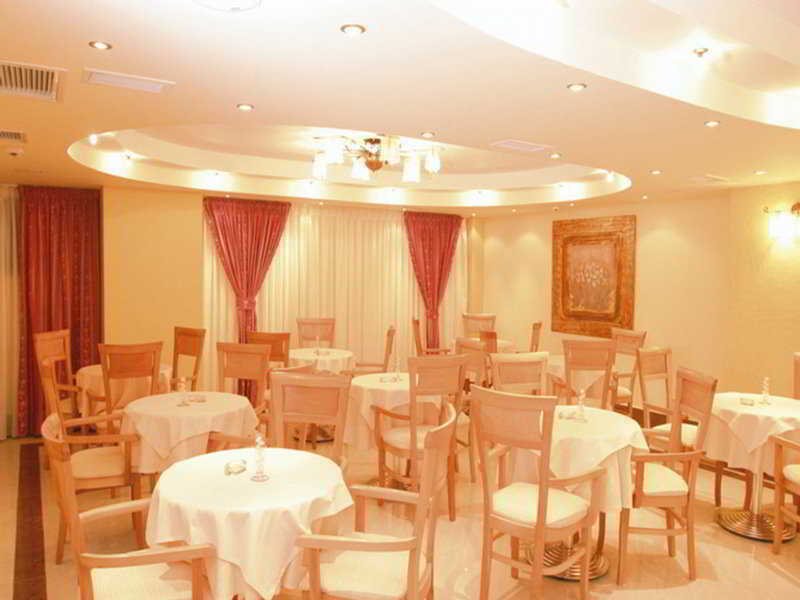Hotel Nefeli 3*