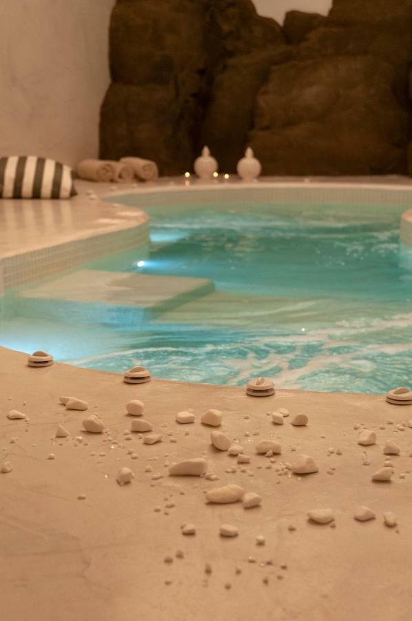 Acroterra Rosa Luxury &