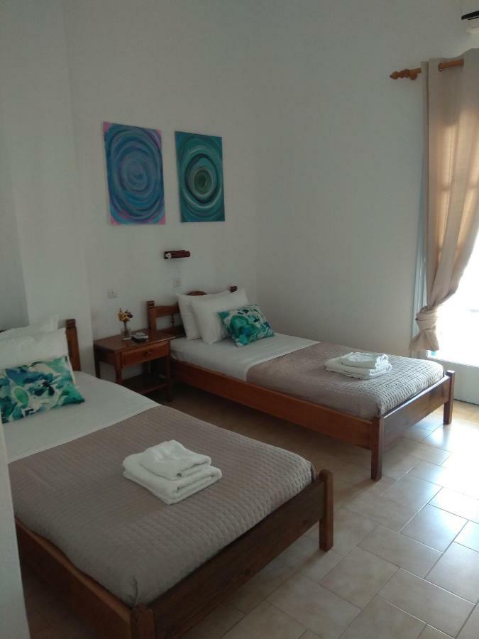 Dioni * Kamari (Santorini)