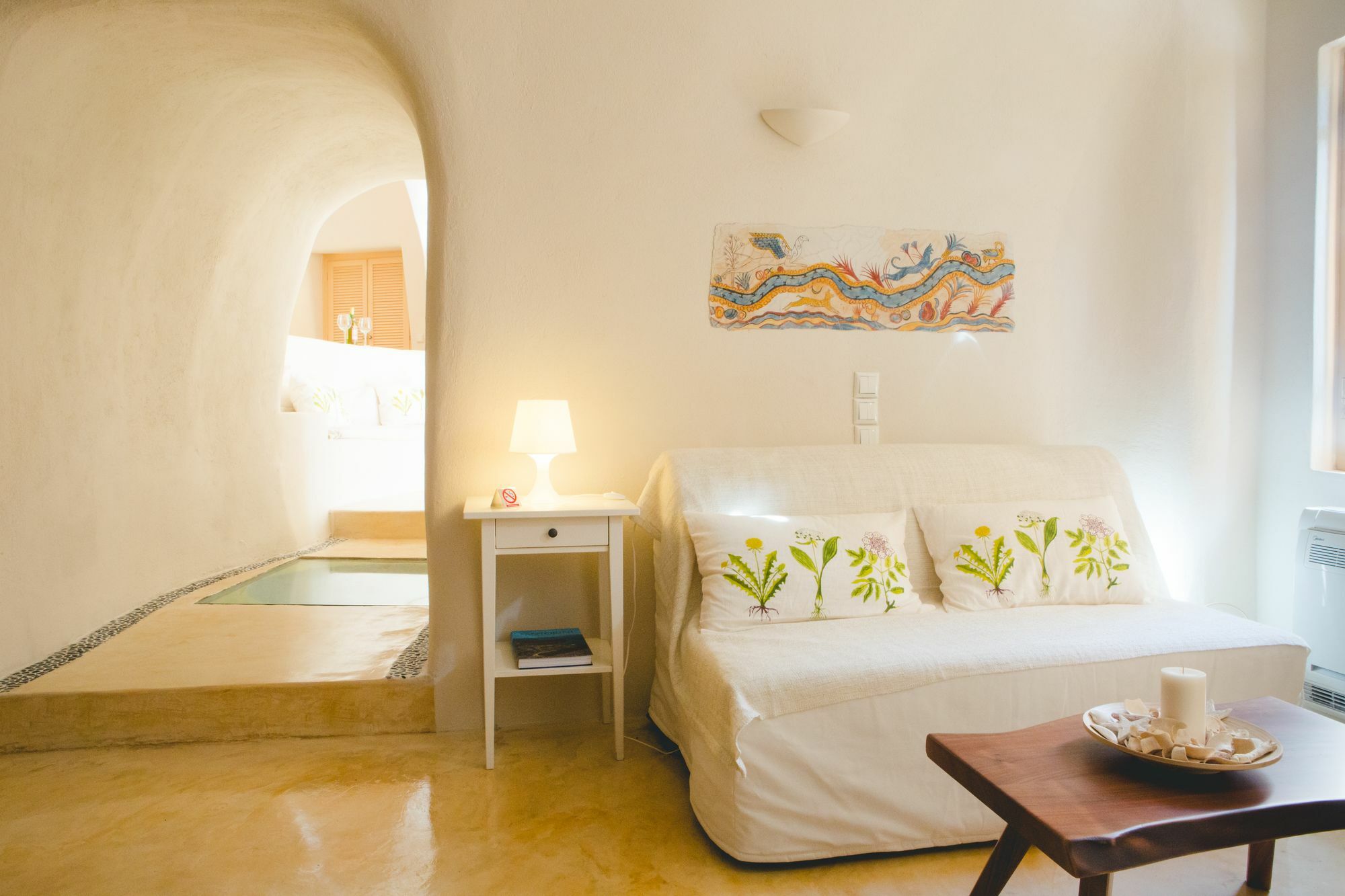 Flora's House & Cave Winery Pyrgos Kallistis