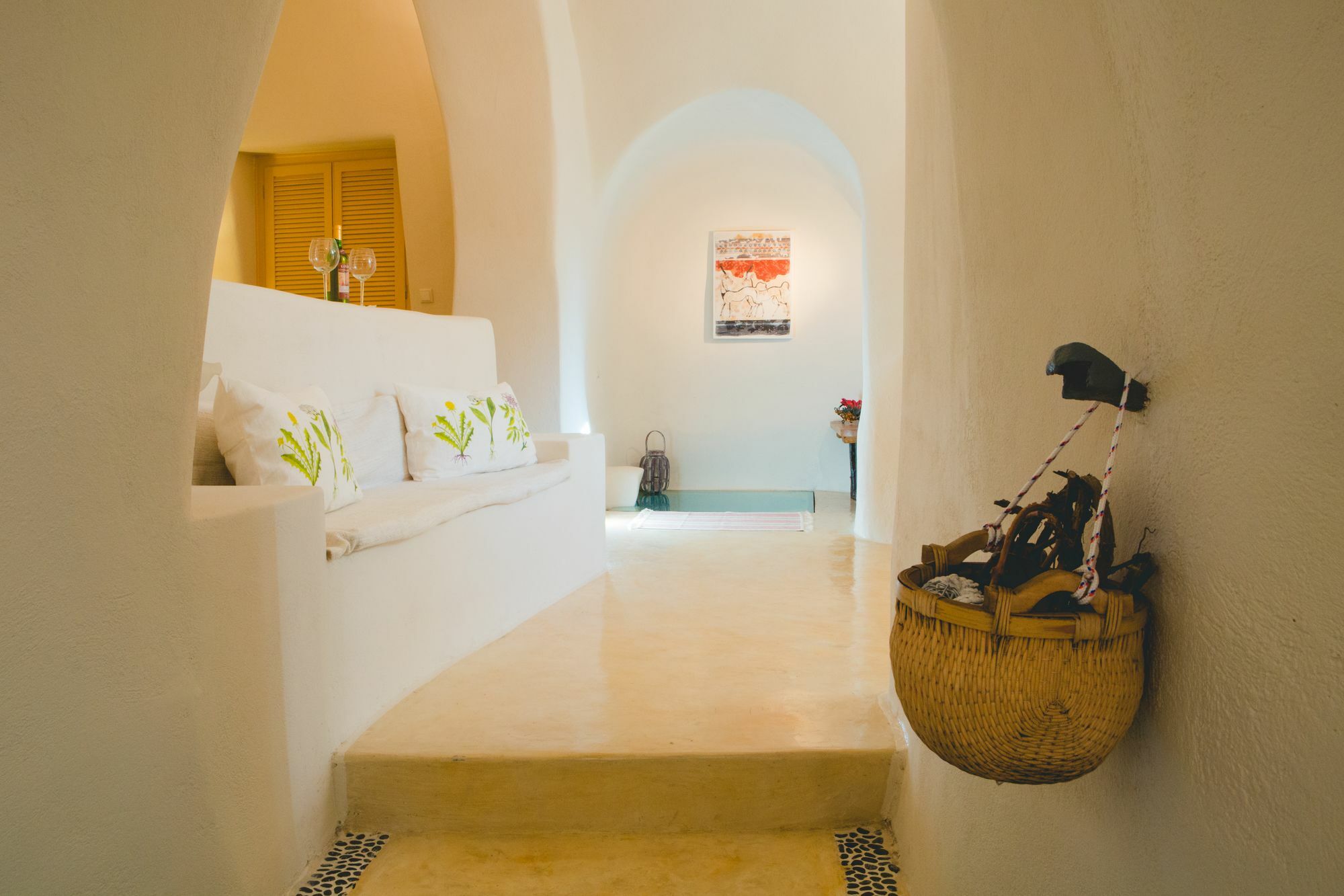 Flora's House & Cave Winery * Pyrgos Kallistis