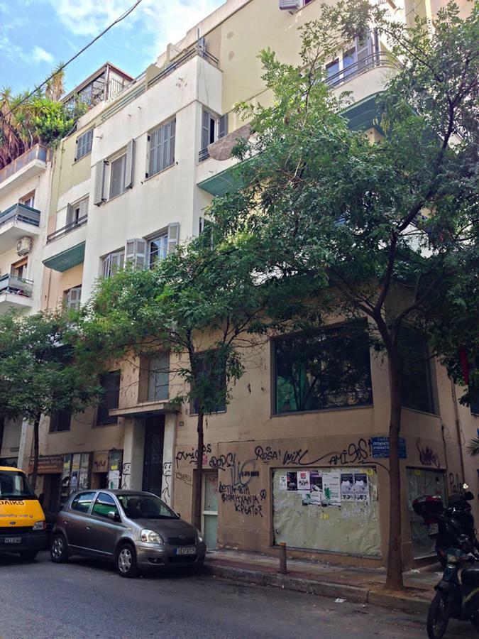 Retropolitan Living Apartment
